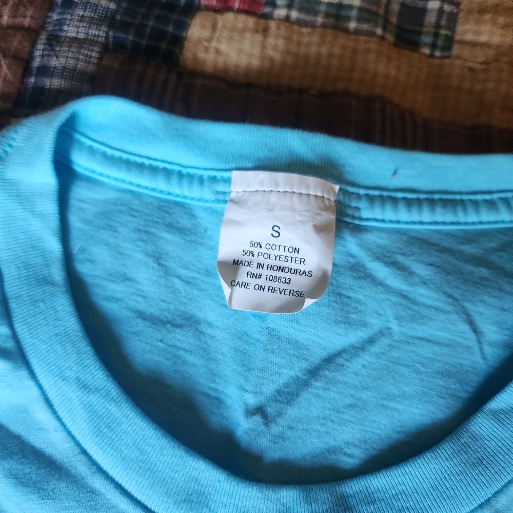 Mens t - Picture 2 of 2